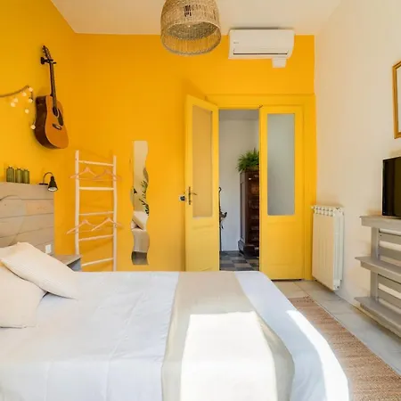 Daire Bohome - Ethnic In The Center Of Roma