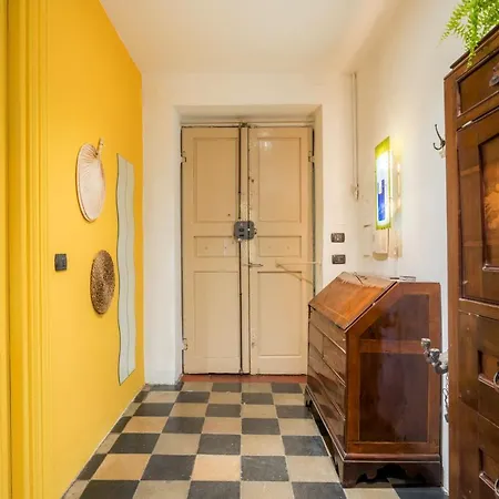 Bohome - Ethnic In The Center Of *