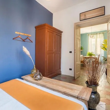 Bohome - Ethnic In The Center Of * Roma